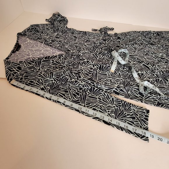 BCBG MAXAZRIA Leafy Print Mid Length Womens Long Sleeve Knit Wrap Dress, Size S - Picture 8 of 12